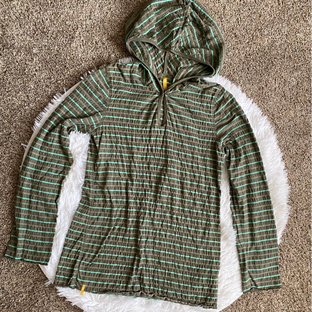 Lole Novana Striped Top Long Sleeves Stretchy Hooded Womens Size‎ Medium Green